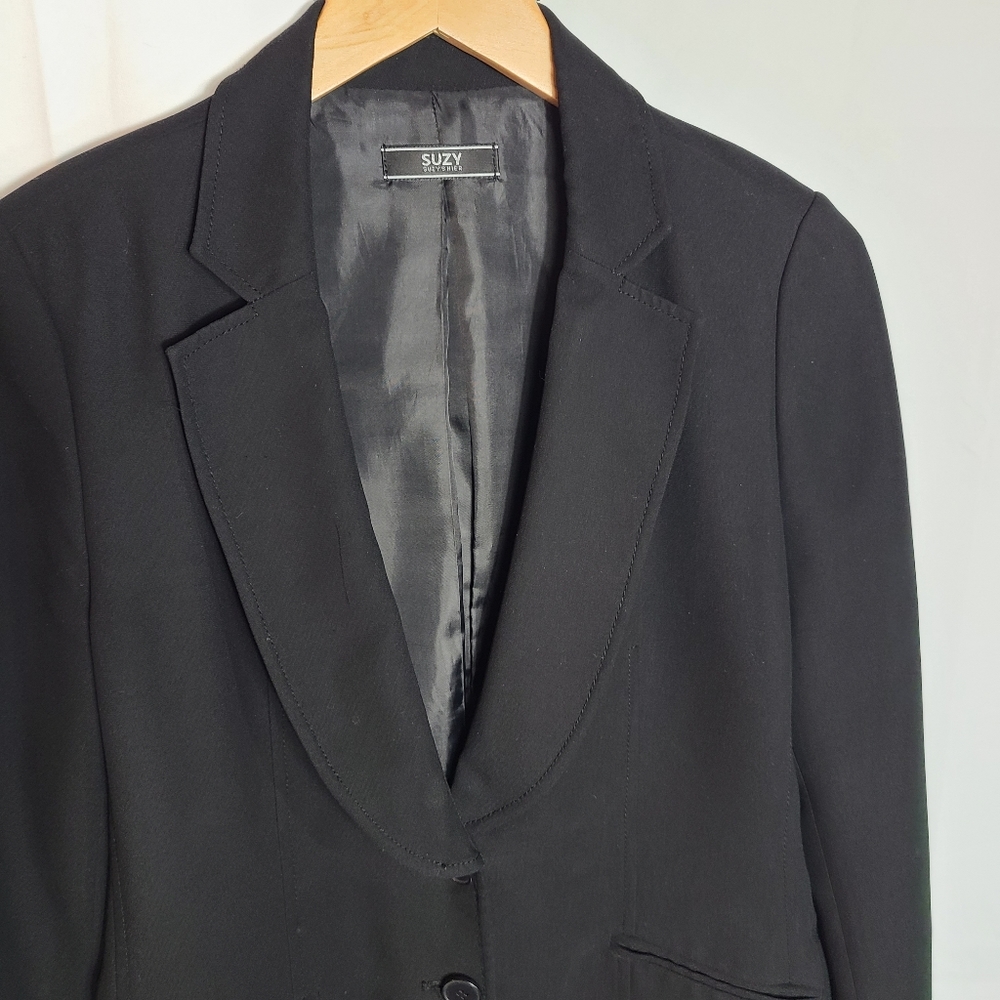Suzy Shier shawl color  black crepe blazer